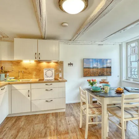 Elisabeth Ii Apartment